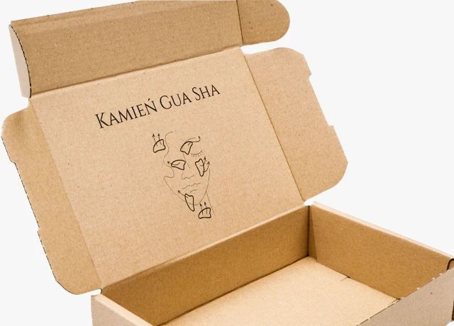 karton fasonowy z nadrukiem wykonany w darmowym kreatorze